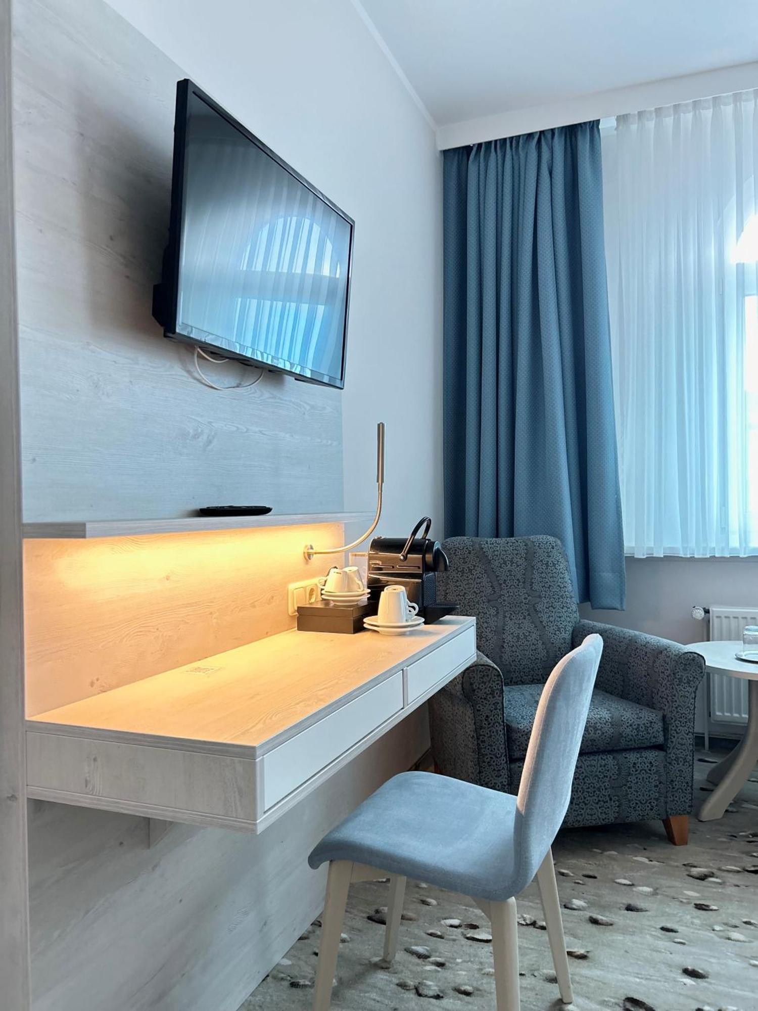 City Hotel Valois Βίλχελμσχαφεν Εξωτερικό φωτογραφία