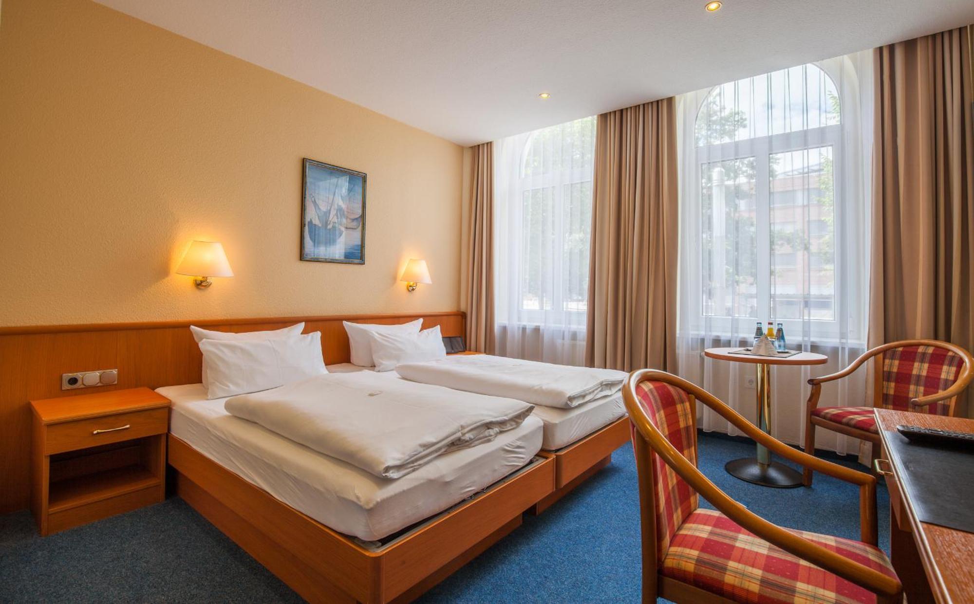 City Hotel Valois Βίλχελμσχαφεν Εξωτερικό φωτογραφία